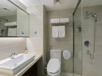 Huzhou Wells Hotel (Zhili Wuyue Plaza China Children's Wear City) Hotels in Huzhou