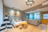 Huasu Boutique Hostel - balcone