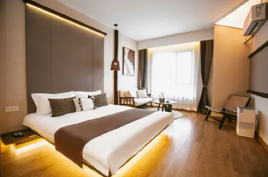 京溪藝棧酒店（太原長風商務區萬象城店）