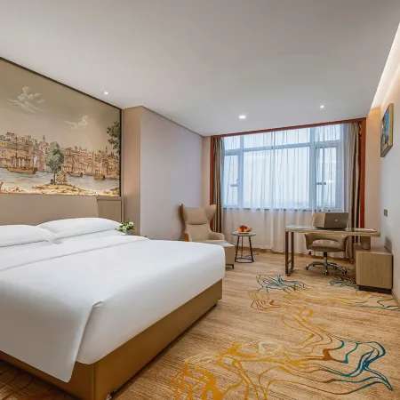 Vienna International Hotel (Shantou Chenghai Waisha Bridge)