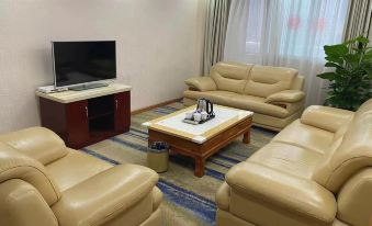 Baokang Jincheng Hotel - Housity
