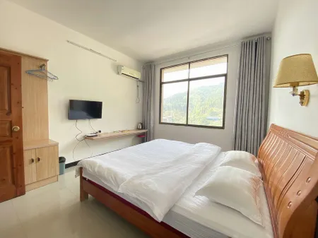 Rongshui Gulou Farm Hotel Отели в г. Жуншуй