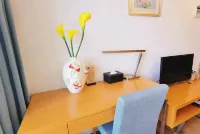 Fuxian Lake Mountain Lake Hotel