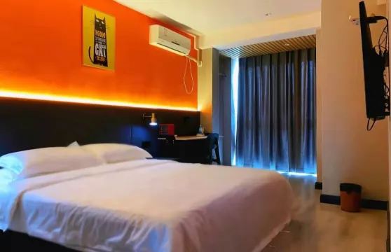 卡特創意酒店（長葛一峯城市廣場店）