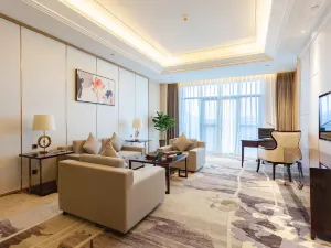 Sunshine Hotel Bazhong