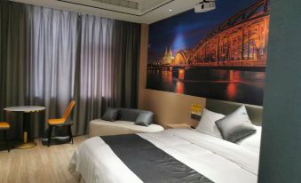 Yijian Meisu Hotel (Yiyang North Station)