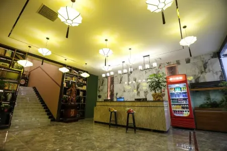 Jiyuan Lijing Fashion Hotel Отели рядом с достопримечательностью «The Yellow River Xiaolangdi Scenic Area»