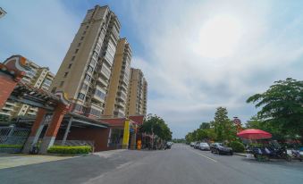 Xiaoxin Apartment (Zhangzhou Dong Station)