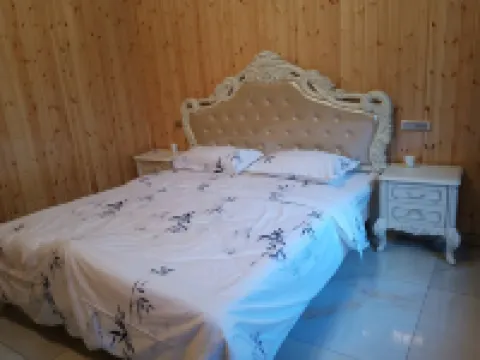 長寧鳳凰山莊酒店