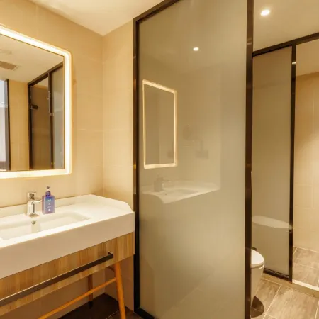 HanTing Hotel (Shaoxing Renmin West Road Lu Xun's Hometown Scenic Spot)