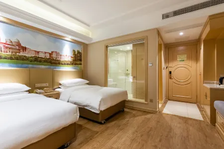 Vienna Hotel(Nanjing Jiangning University City Fangshan Branch) Отели рядом с достопримечательностью «Jiangsu Maritime Institute (Jiangning Campus)»