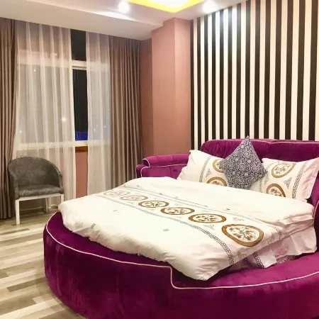 Xuanwei Xuanhong Hotel