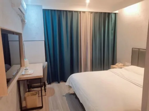 GreenTree Express Hotel (Jurong Station)