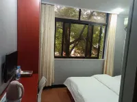 Hantu Hotel