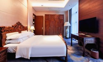 Taoran Zhongzhou Guobin Hotel