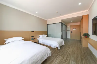 Huayi Hotel (Chenjia Town, Chongming District, Shanghai) Отели в г. Шанхай