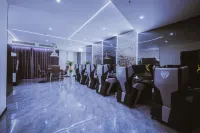 Solo Electric Sports Hotel (Boutique)