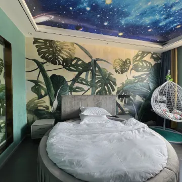 Lanping Huaxia Business Hotel