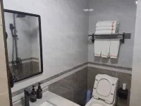 Yihe Hotel (Dali Dongfu Square)