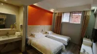 Zhoukou Erqi Express Hotel - balcony