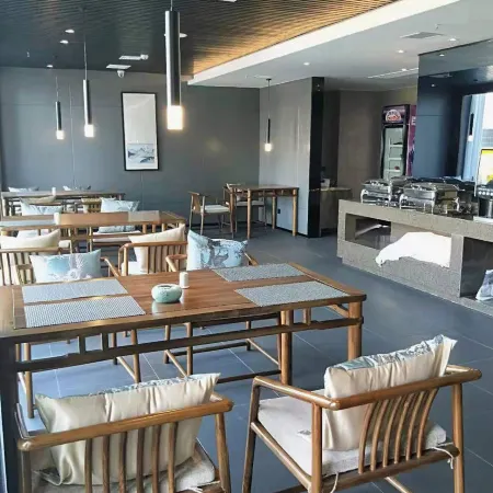 Black Tea Impression Hotel (Taoqi Square)