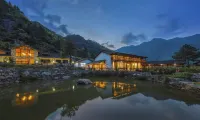Xiuning Wuli Homeland Scenic B&B