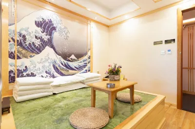 Ziyou Zizai Hot Spring Hotel Hotels near Tongda Grain & Oils Shop