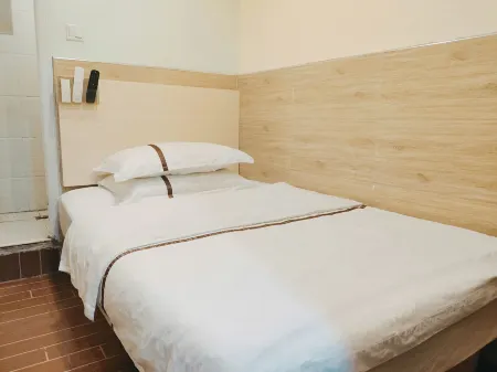 Shenzhen Hongdu Hotel (Luohu Port International Trade Store)