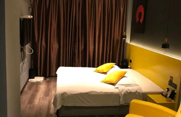 棗陽皇朝商務賓館