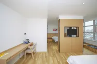Jincheng Chun Ge Jia Hotel (Jin Taiyang Furniture Exhibition Center)