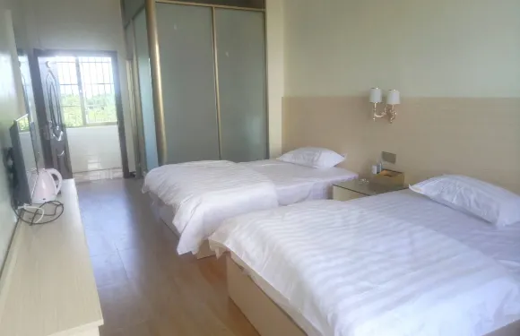 防城港月半灣客棧