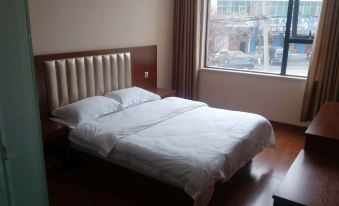 Dengfeng May Day Hotel