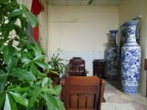 Yulin Renhe Hotel