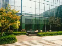 Haiyue Huan Tu Four Seasons Qingteng Hotel (Ningbo Hangzhou Bay New Zone) Hotel di Hangzhou Bay New Zone