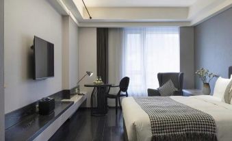 Holz Hotel (Shenyang International Exhibition Center New South Railway Station)