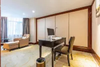 Buckingham Palace Hotel