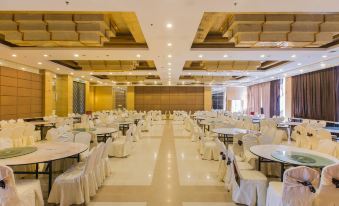 Longyao Wujiang Mingzhu Hotel