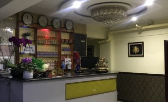 Qingyuan Century Business Hotel