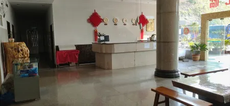 Jinping Jinyan Hotel Отели в г. Цзиньпин