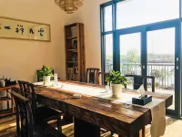 Yueshui Mountain House Hotels in Chibi