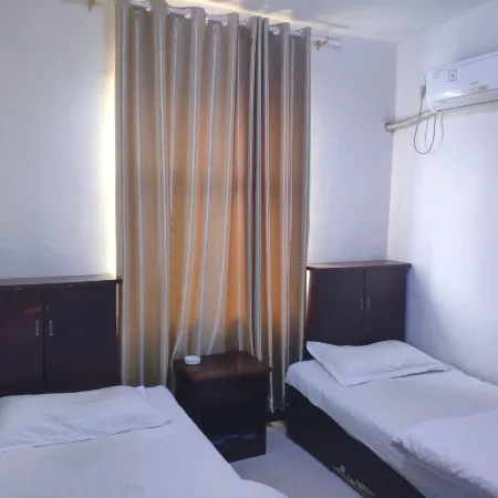 Xiping Supply And Marketing Hotel