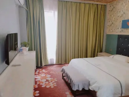 Mengfei Hotel (Liuzhou Yaobu Old Town) Отели рядом с достопримечательностью «Citizen Square»