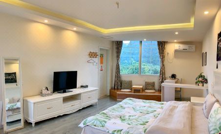 Suitetrails - Huaqiao Hongying Inn (Guilin Dongxi Alley Shop)