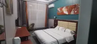 Kailai Business Homestay (Rongcheng Bus Station)