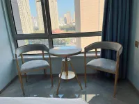 Peach Cinema Apartment