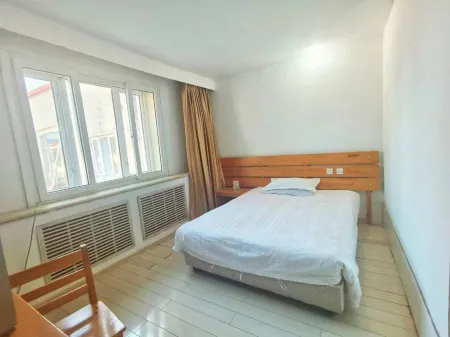 Huzhong Dabaishan Hotel