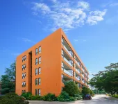Huquan Hongyan Hotel Hotels in Qinglai Park