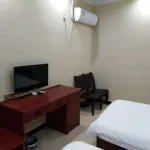 Xinyang Xiangyun Business Hotel (Minggangzhen No.3 Junior High School Branch)