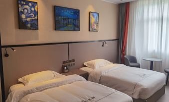 Gongshan Jixiang Business Hotel