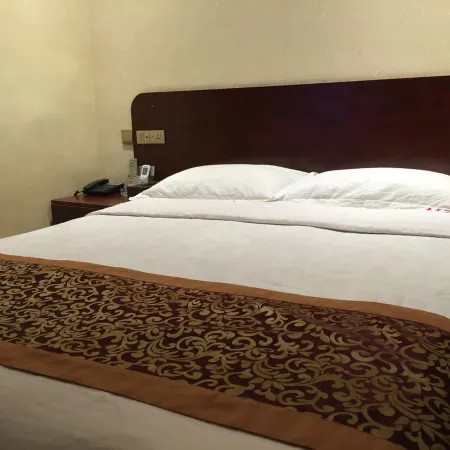 Guiding Yulong Hotel